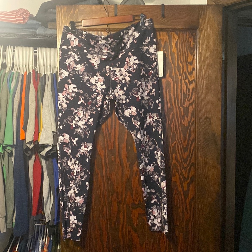 NWT athleta challenge bloom 7/8 tight XLT
